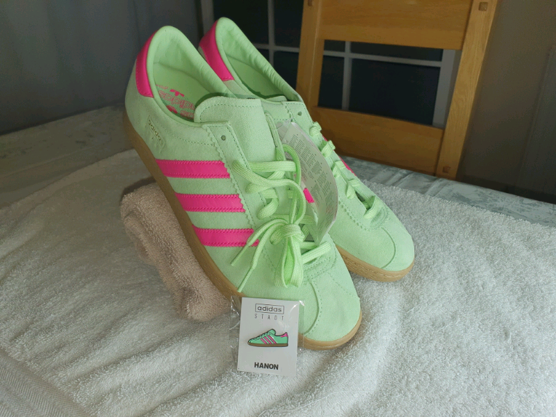 lime green adidas trainers